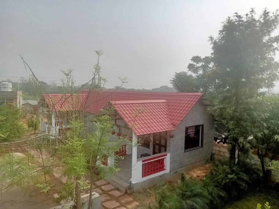 Achal Farm जंगल में मंगल Villa Gurgaon Bagian luar foto