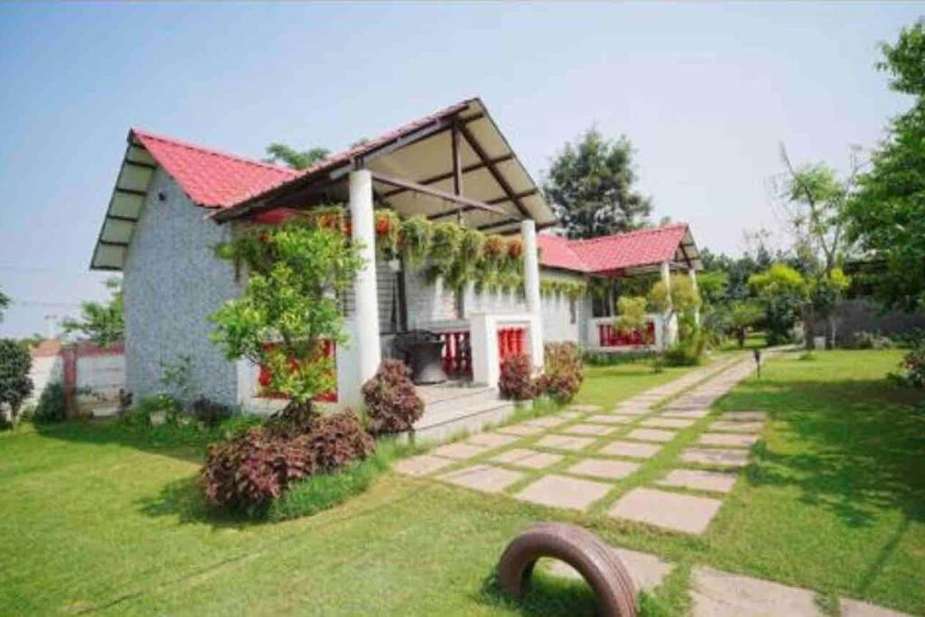 Achal Farm जंगल में मंगल Villa Gurgaon Bagian luar foto
